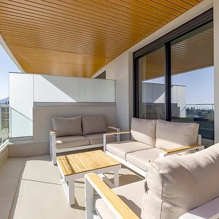 Modern 3-bedroom With Sea Views And Picture Worthy Sunsets Appartement *