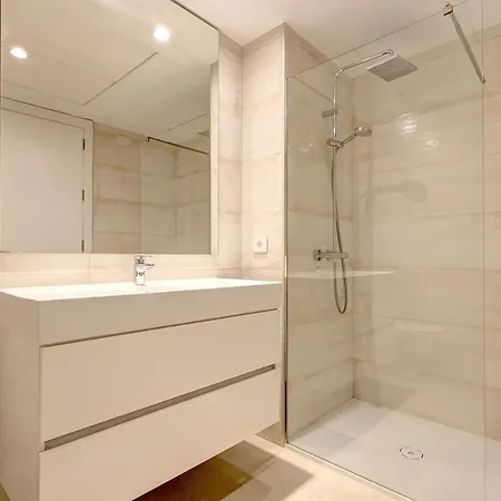 Appartement Modern 3-bedroom With Sea Views And Picture Worthy Sunsets Estepona