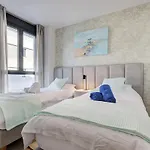 Modern 3-bedroom With Sea Views And Picture Worthy Sunsets Apartment Estepona