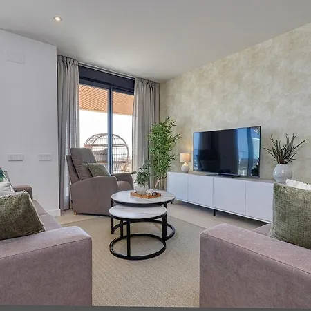 Modern 3-bedroom With Sea Views And Picture Worthy Sunsets Estepona