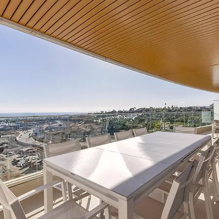 Apartment Modern 3-bedroom With Sea Views And Picture Worthy Sunsets Estepona