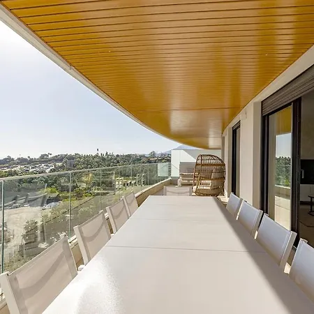 Modern 3-bedroom With Sea Views And Picture Worthy Sunsets Appartamento Estepona